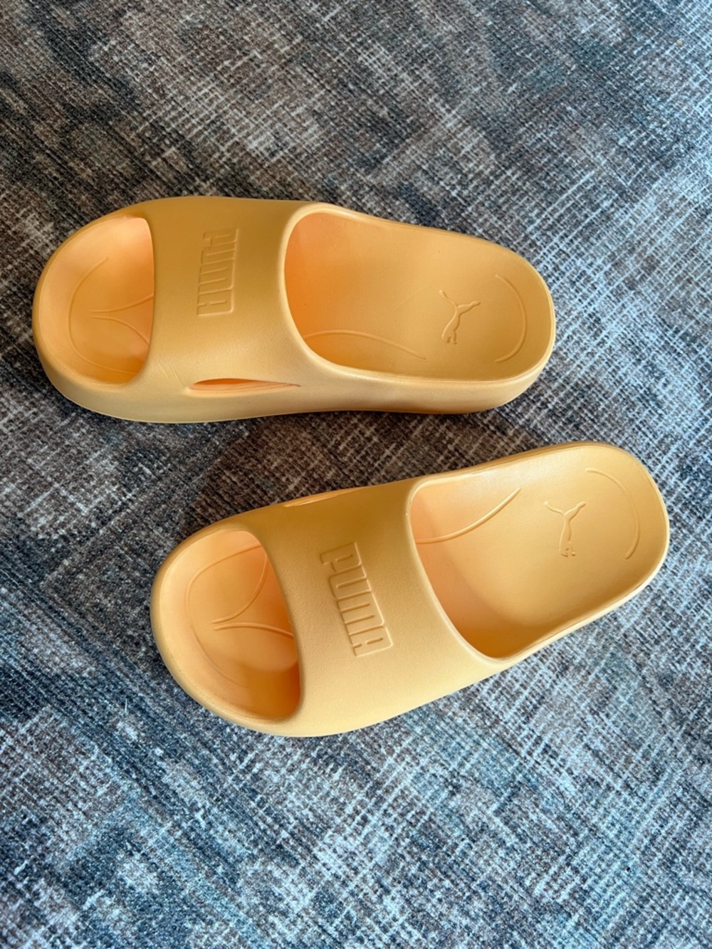 Puma Slides Platform Sandals in Almost Apricot Size 7 - Picture 9 of 10